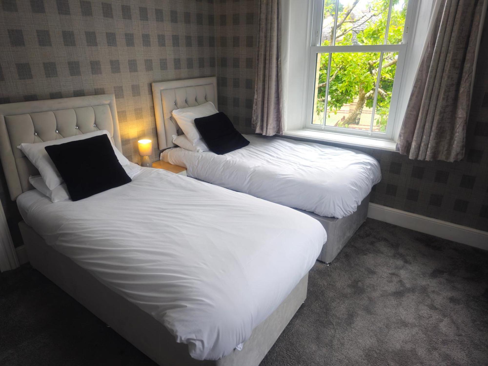 Exquisite 10 Bed Villa Hot Tub And Games Room Barnstaple Luaran gambar
