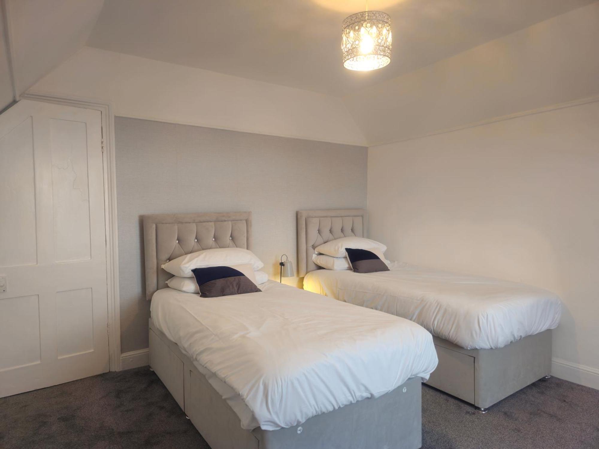 Exquisite 10 Bed Villa Hot Tub And Games Room Barnstaple Luaran gambar